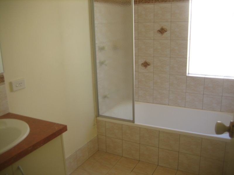 9 Windchime Terrace, Atwell WA 6164