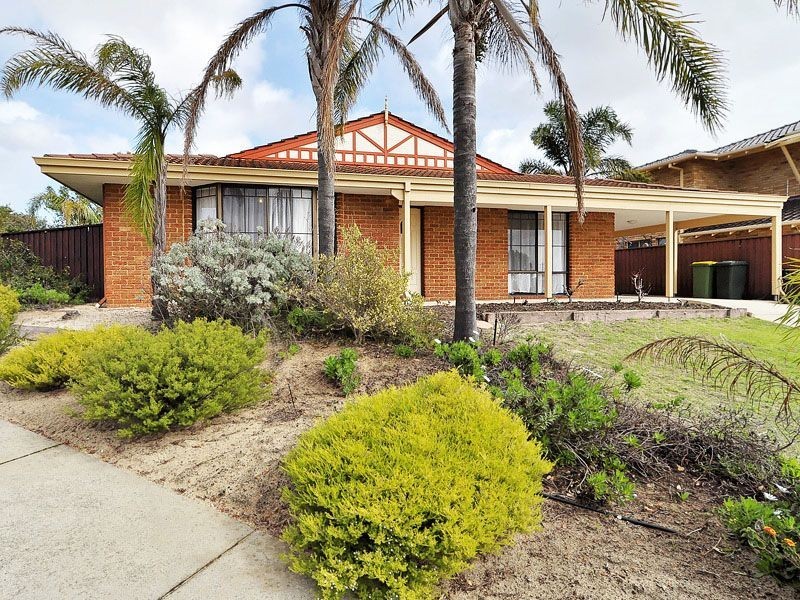15 Hardwood Rise, Leeming WA 6149