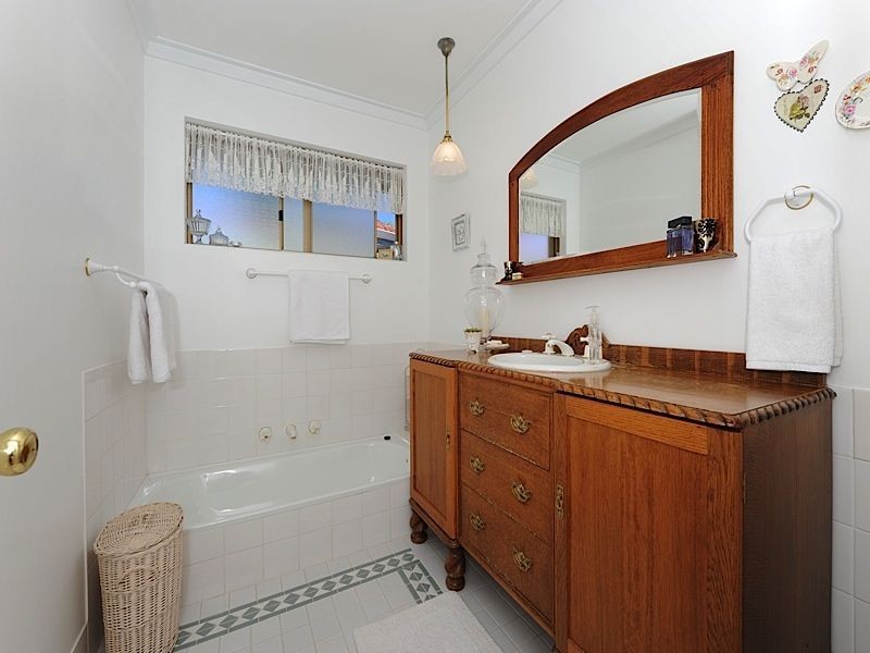 3 Benningfield Road, Bull Creek WA 6149