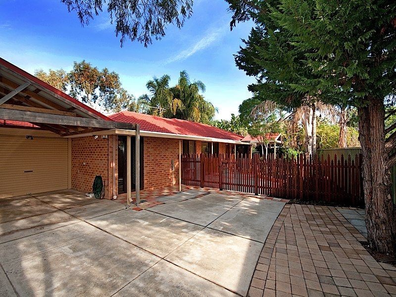 14B Blacksmith Court, Bibra Lake WA 6163