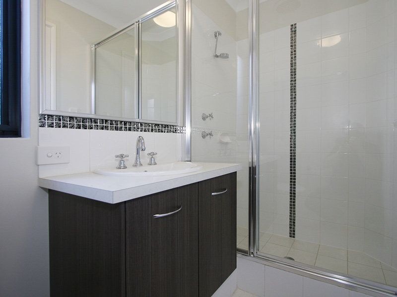 8 Salamanca Boulevard, Seville Grove WA 6112