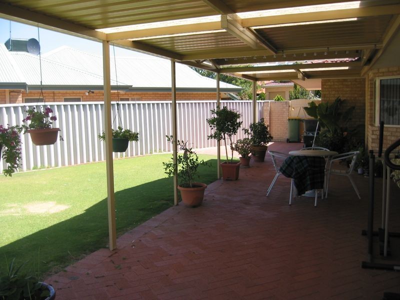 1 McCullock Rise, Bull Creek WA 6149