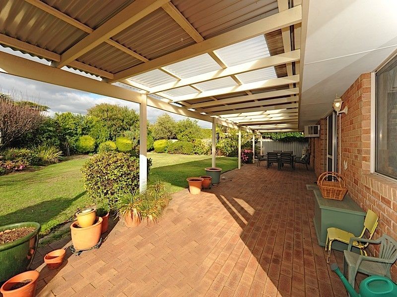 66 Findlay Road, Leeming WA 6149