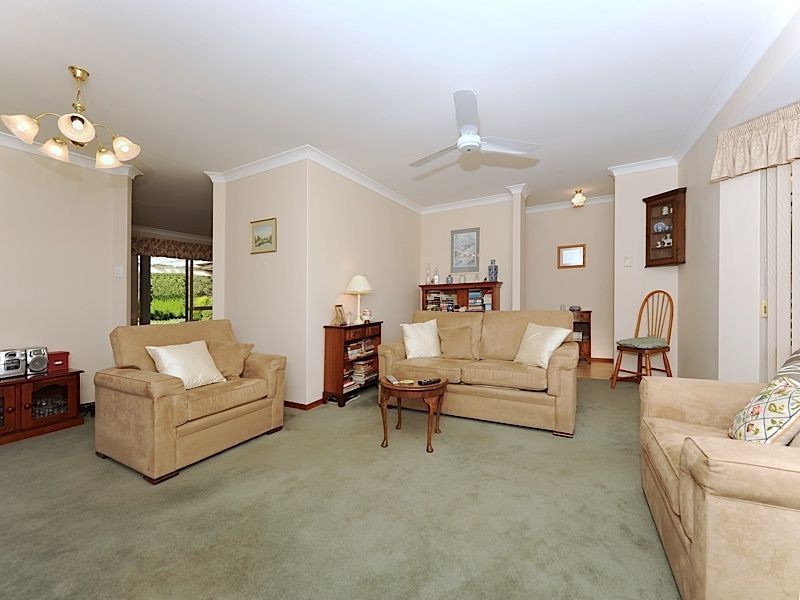 66 Findlay Road, Leeming WA 6149