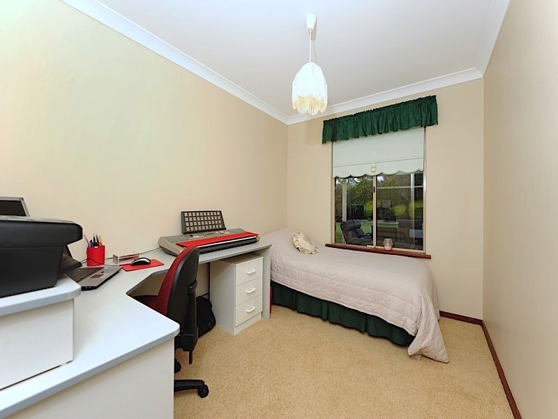 66 Findlay Road, Leeming WA 6149