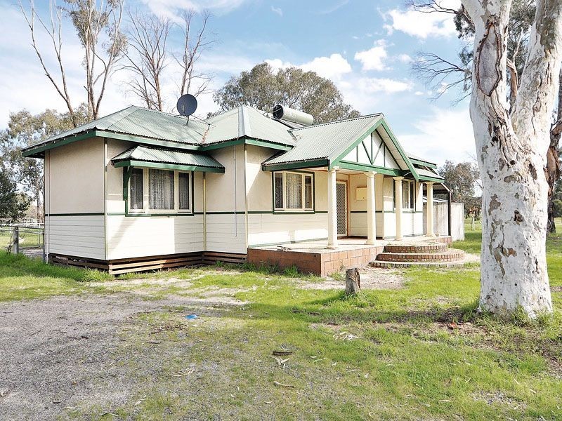 494 Orton Road, Oldbury WA 6121