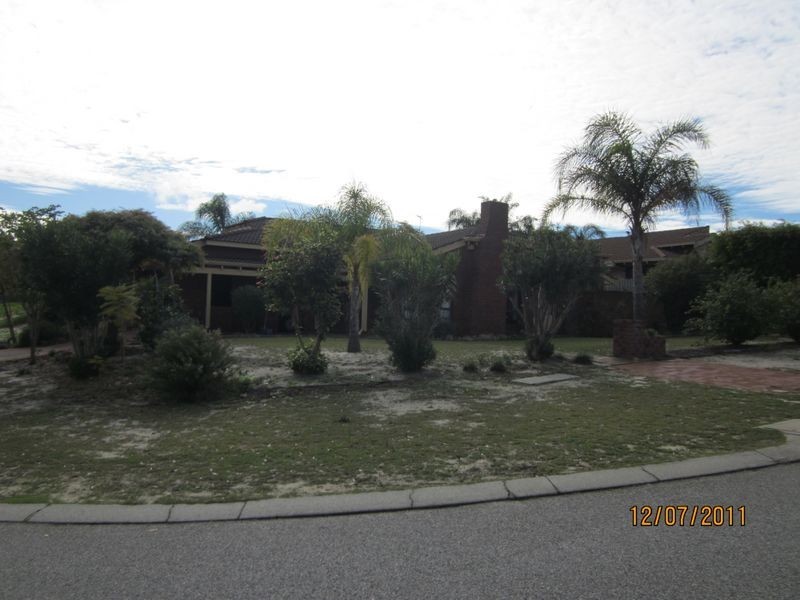 8 Stallwood Gardens, Leeming WA 6149