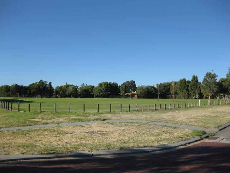 18/22 Swingler Way, Gosnells WA 6110