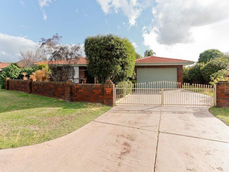 3 Bagot Court, Leeming WA 6149