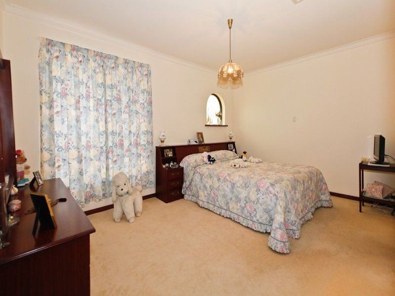 3 Bagot Court, Leeming WA 6149