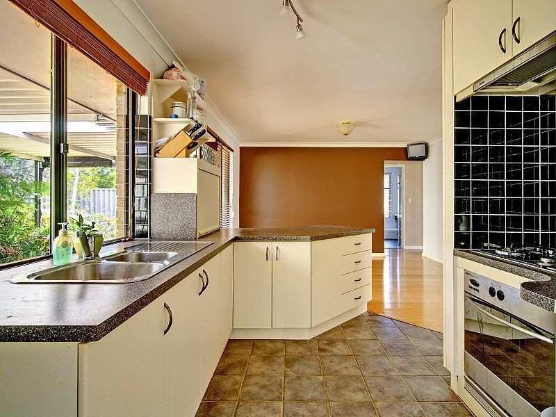 143 Cordelia Avenue, Coolbellup WA 6163