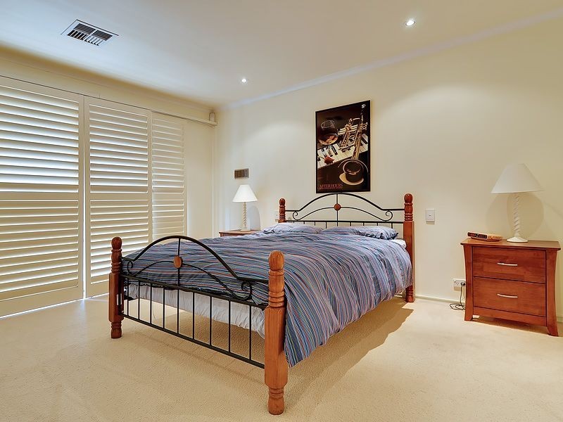 11 Timbrell Way, Leeming WA 6149