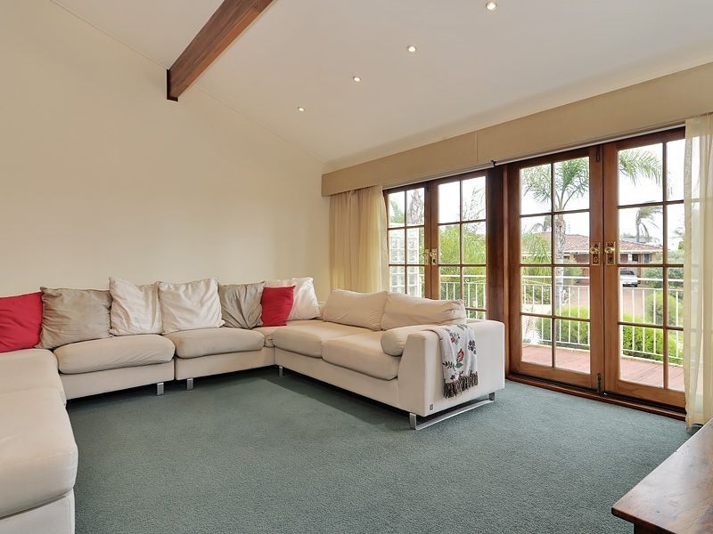 11 Timbrell Way, Leeming WA 6149