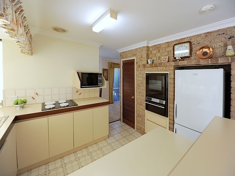 15 Aulberry Parade, Leeming WA 6149