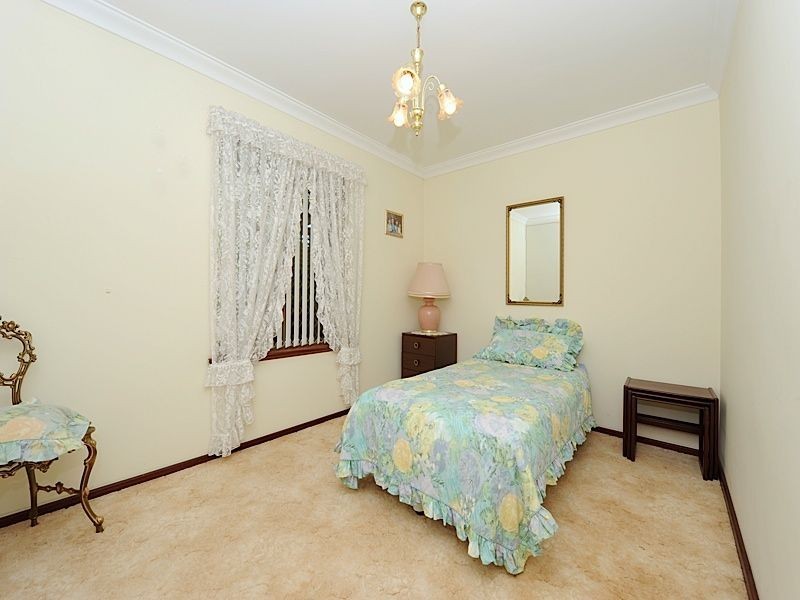 15 Aulberry Parade, Leeming WA 6149