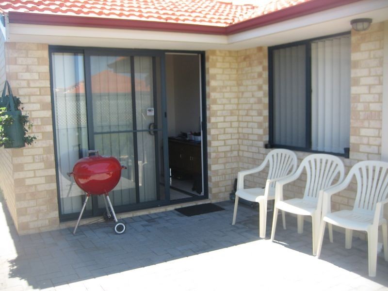6/184 Bartram Road, Atwell WA 6164