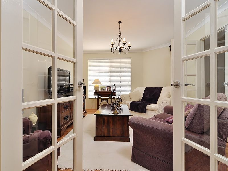 19 Astroloma Drive, Success WA 6164