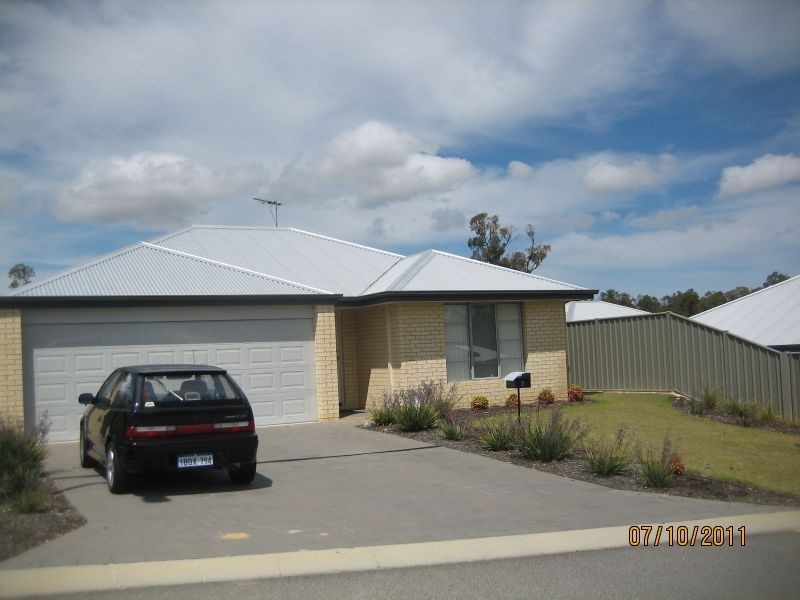 7 Highbridge Way, Leda WA 6170