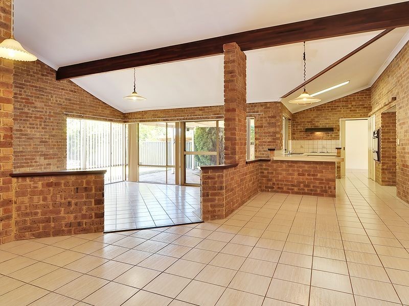 32 San Miguel Drive, Leeming WA 6149