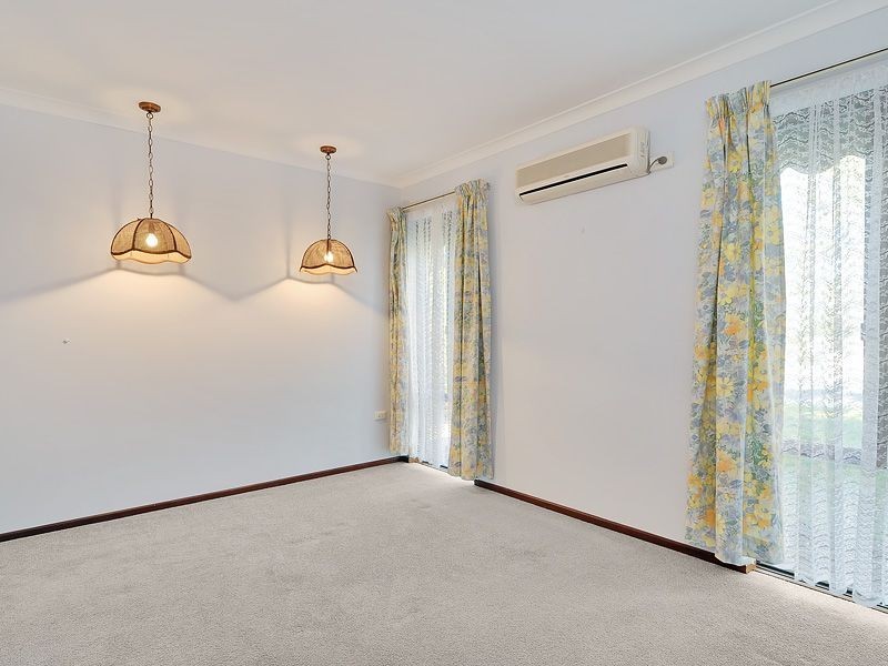 1 Hartfield Crescent, Leeming WA 6149