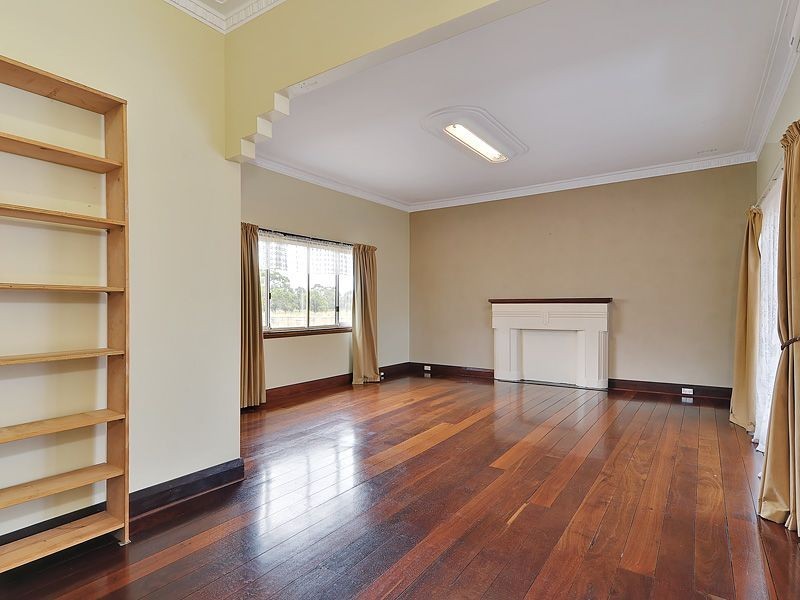 422 Karnup Road, Hopeland WA 6125