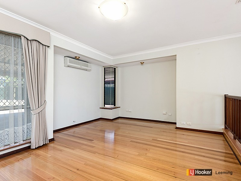 46 Hartfield Crescent, Leeming WA 6149