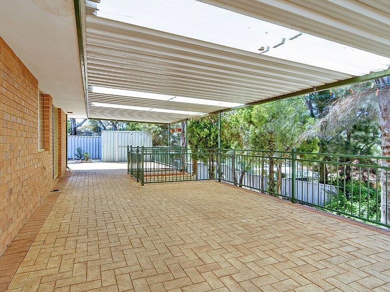 11 Conigrave Road, Yangebup WA 6164