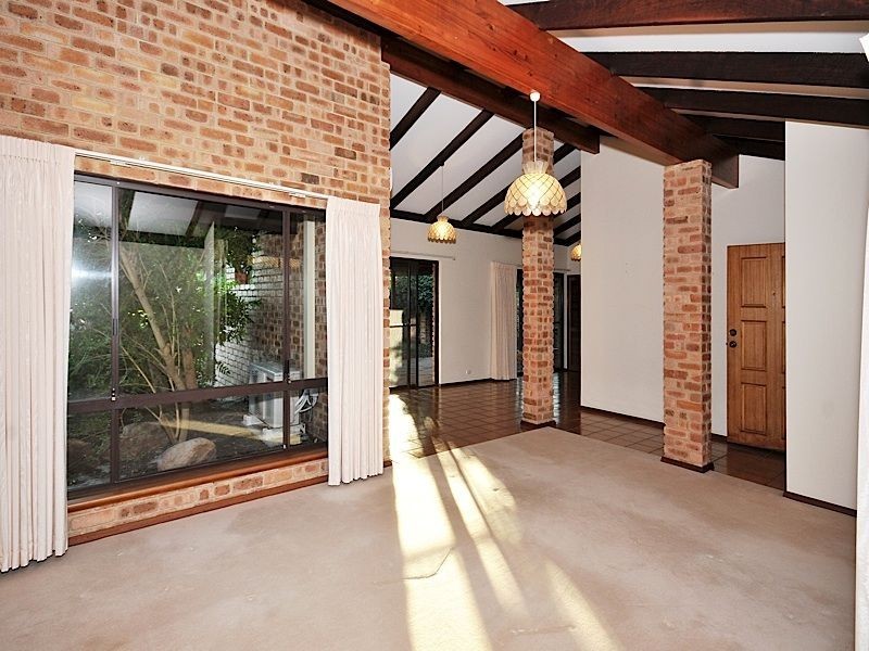 16A Fifth Avenue, Rossmoyne WA 6148