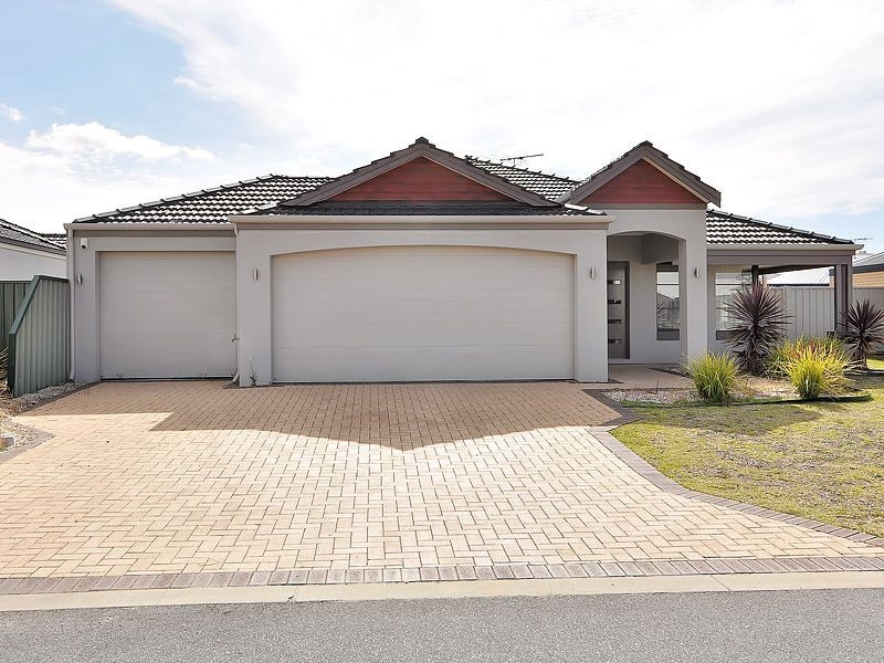 4 Augustus Court, Aubin Grove WA 6164