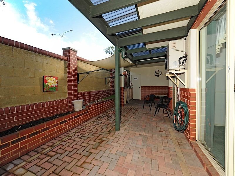 8/16 Ritz Court, Bibra Lake WA 6163