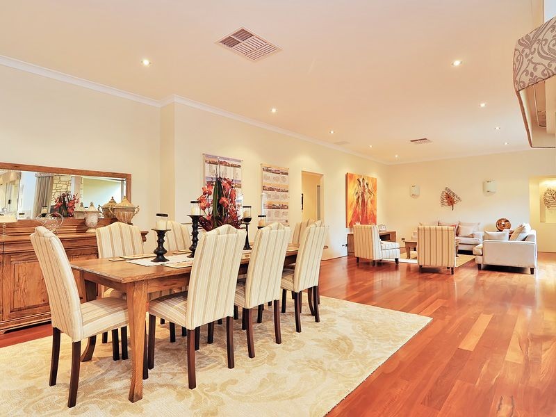 18 Aldenham Drive, Southern River WA 6110