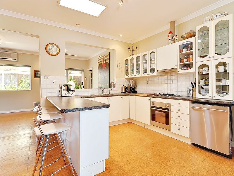 6 Nolan Way, Bateman WA 6150