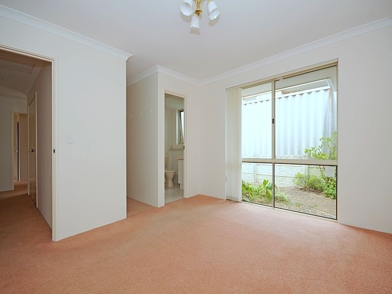 1A Cluelow Rise, Leeming WA 6149