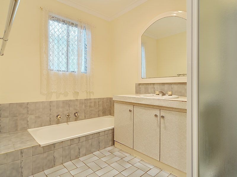 2B Westmorland Drive, Leeming WA 6149