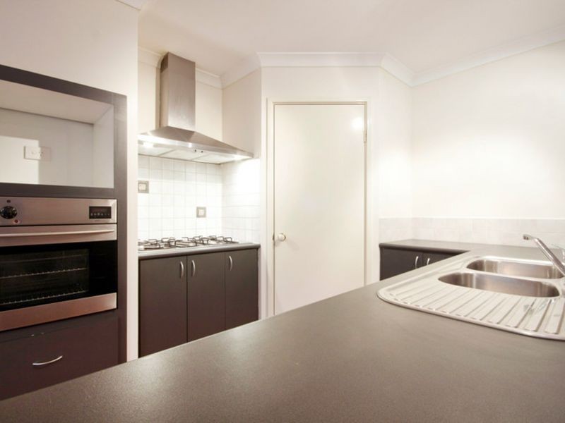6 Kakadu Rest, Bertram WA 6167