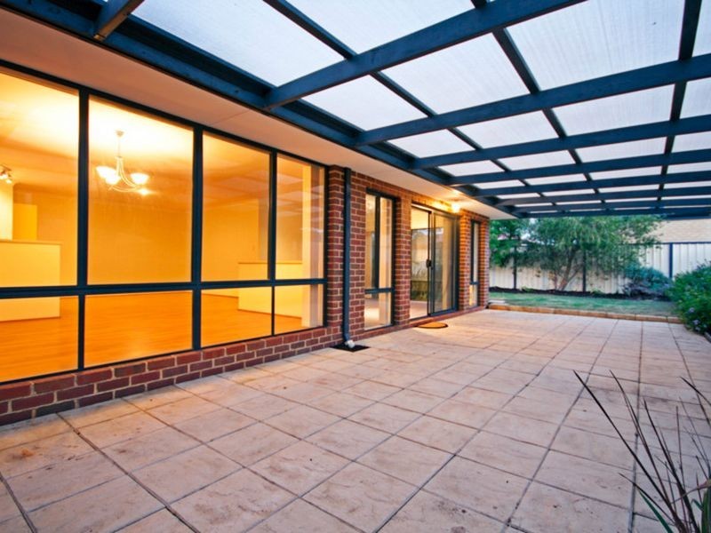 6 Kakadu Rest, Bertram WA 6167