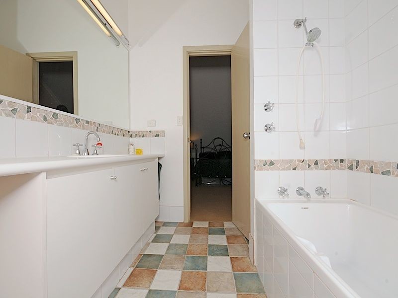 1 Ashridge Turn, Canning Vale WA 6155