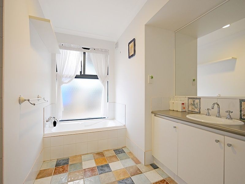 1 Ashridge Turn, Canning Vale WA 6155