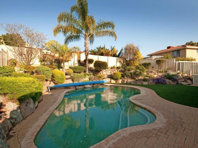 3 Olsen Court, Leeming WA 6149