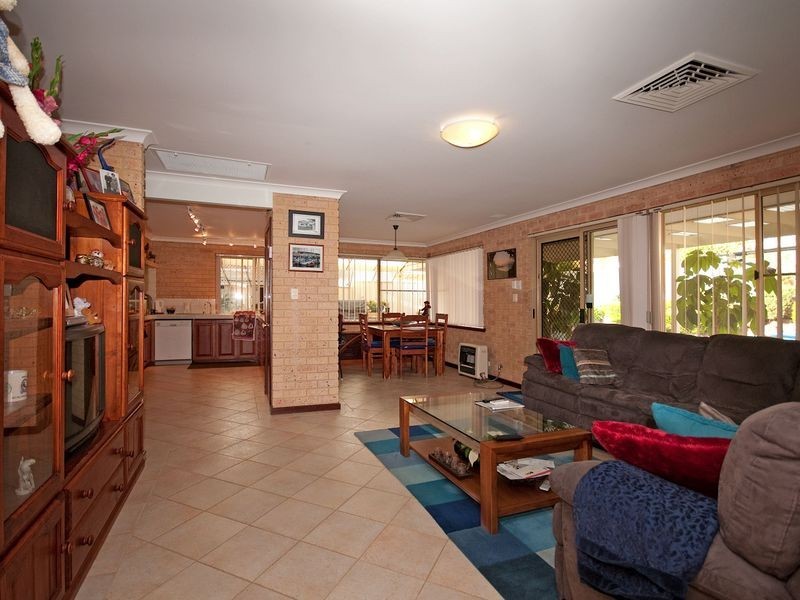 3 Olsen Court, Leeming WA 6149