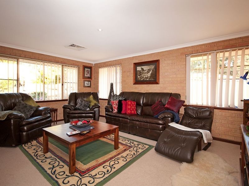 3 Olsen Court, Leeming WA 6149