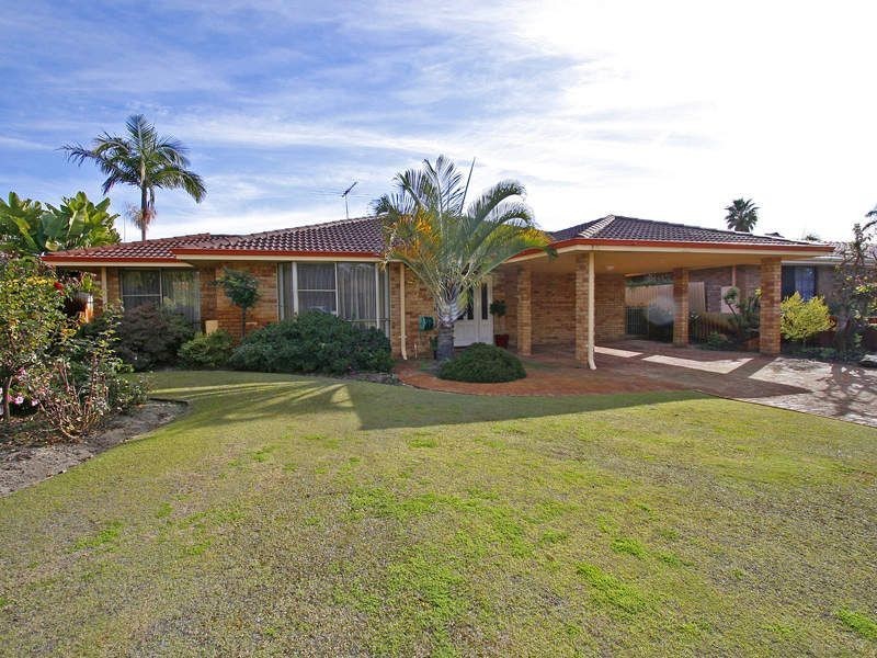 8 Kershaw Gardens, Leeming WA 6149