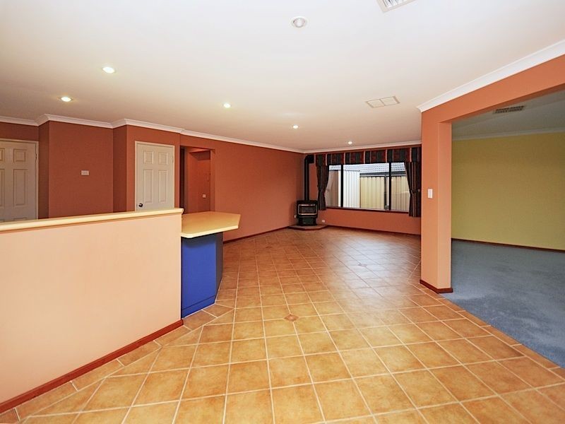 31 Westerway Terrace, North Lake WA 6163