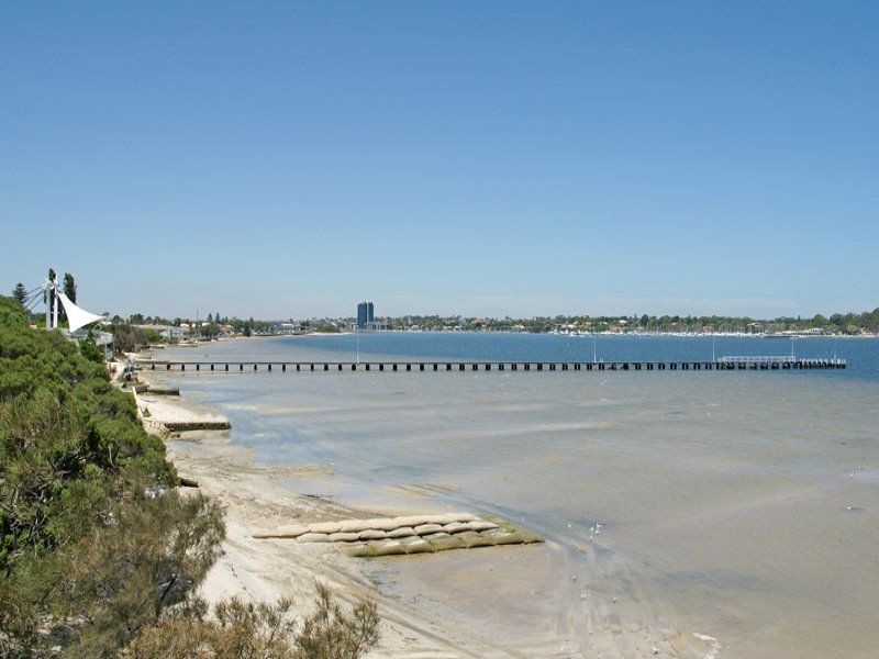 14/4 Comer Street, Como WA 6152