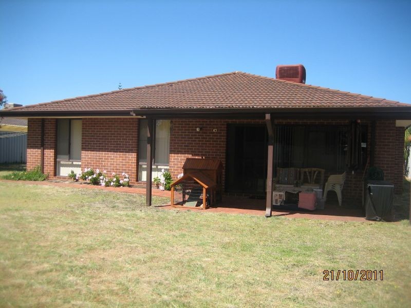 3 McKivett Crescent, Leeming WA 6149