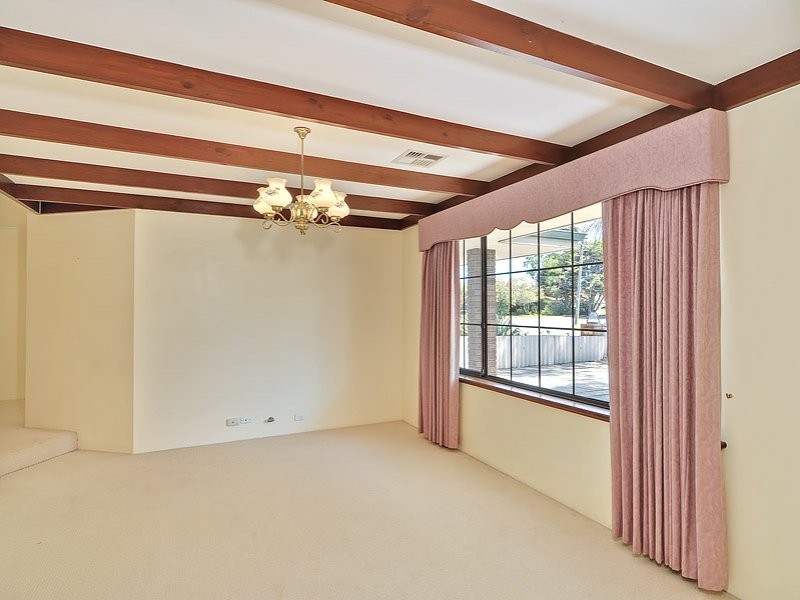 32 Marlene Way, Bibra Lake WA 6163