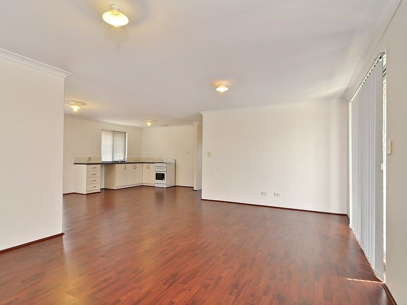 13 Leghorn Road, Orelia WA 6167