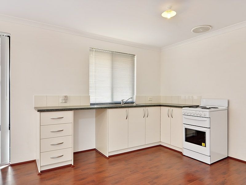 13 Leghorn Road, Orelia WA 6167