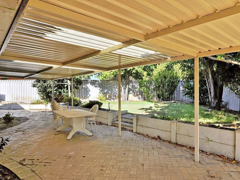 11 Windmill Drive, Bibra Lake WA 6163