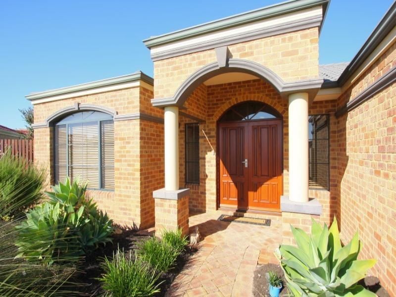 10 Strutt Parkway, Southern River WA 6110